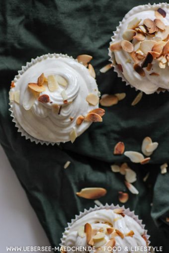 Saftiger Apfel-Muffin mit Vanillecreme-Topping Rezept von ÜberSee-Mädchen Foodblog vom Bodensee