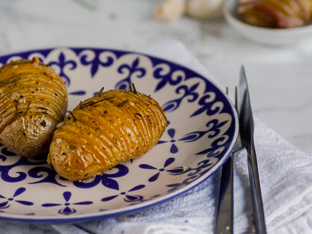 Hasselback-Kartoffeln aus dem Ofen