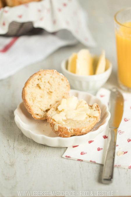 Frühstücksbrötchen Haferflocken-Quark-Brötchen schnelles Rezept zum Frühstück von ÜberSee-Mädchen Foodblog Bodensee Überlingen