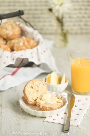 Frühstücksbrötchen Haferflocken-Quark-Brötchen schnelles Rezept zum Frühstück von ÜberSee-Mädchen Foodblog Bodensee Überlingen