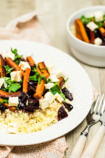 Couscous mit glasierter Roter Beete, Karotten, Feta und Petersilie einfaches Ofengericht Rezept von ÜberSee-Mädchen Foodblog vom Bodensee Überlingen