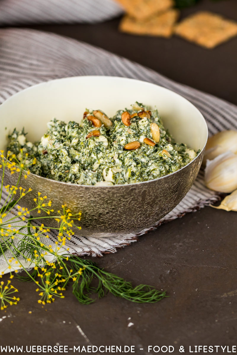 Aufstrich Spinat-Feta-Dill mit Keksen Dr. Karg's Rezept von ÜberSee-Mädchen Foodblog vom Bodensee Überlingen