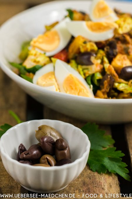 Oliven für Kartoffelsalat orientalisch mit Harissa-Dressing