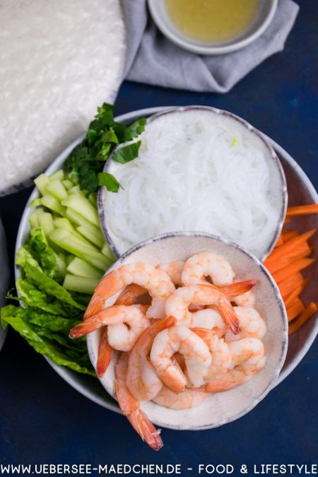 Summer Rolls Wie In Vietnam Mit Garnelen Ubersee Madchen 