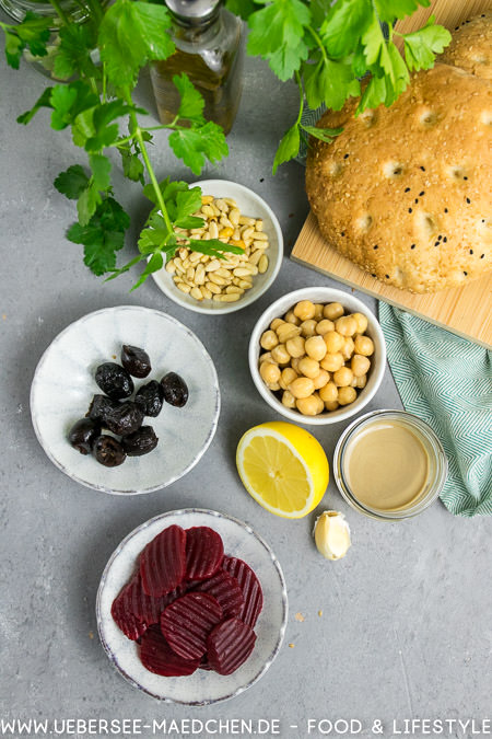 Fladenbrot-Sandwich mit Hummus und rote Bete - ÜberSee-Mädchen