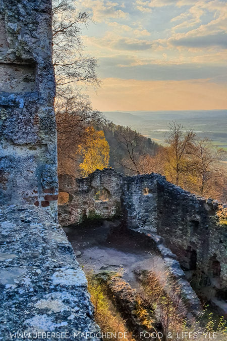 Blick von der Ruine Altbodman über die Landschaft des Hegau Sehenswürdigkeiten TIpps von ÜberSee-Mädchen