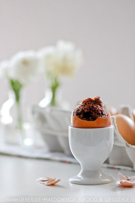 Rührteig im Ei ist eine tolle Überraschung zu Ostern Rezept
