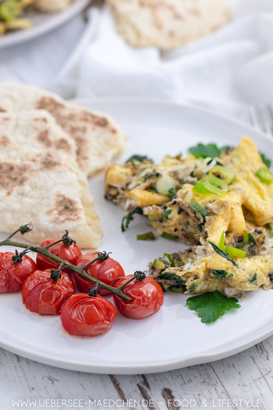 Rührei Masala mit Pfannenbrot nach Jamie Oliver Rezept von ÜberSee-Mädchen der Foodblog vom Bodensee