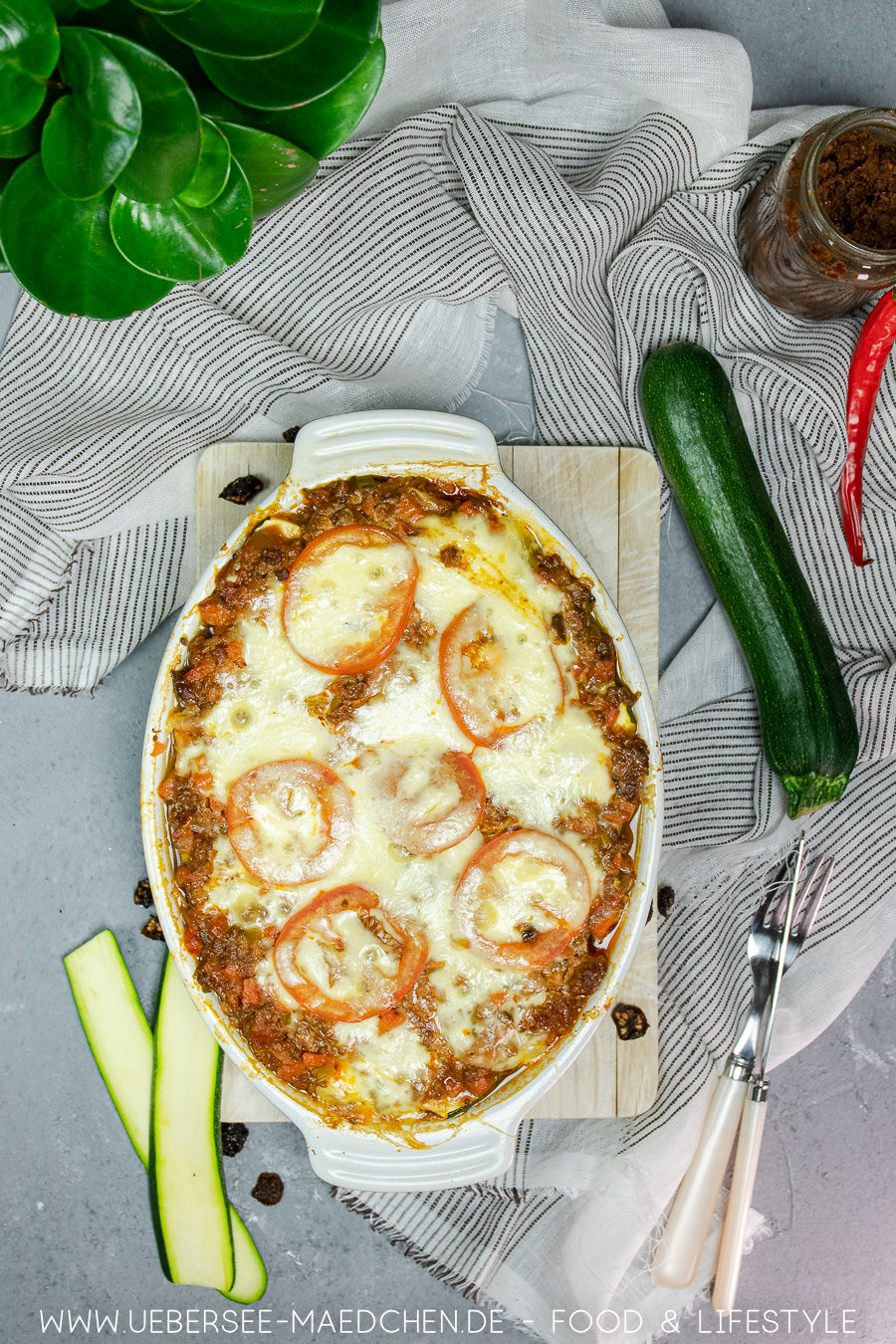 Zucchini-Lasagne low carb mit Gemüse statt Nudeln - ÜberSee-Mädchen