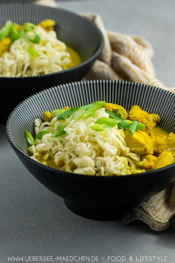 Asiatische Suppe mit Hühnchen Kokosmilch Tikka Masala Rezept von ÜberSee-Mädchen Foodblog vom Bodensee