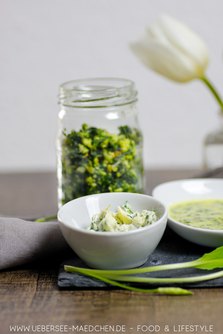 Bärlauch 3x anders: Als Pesto, Butter & Mayo - ÜberSee-Mädchen Bärlauch 3x anders: Als Pesto, Butter & Mayo - ÜberSee-Mädchen