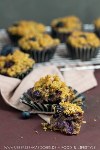 Beeren-Crumble-Muffins zum Frühstück kaum Zucker Rezept von ÜberSee-Mädchen Foodblog vom Bodensee