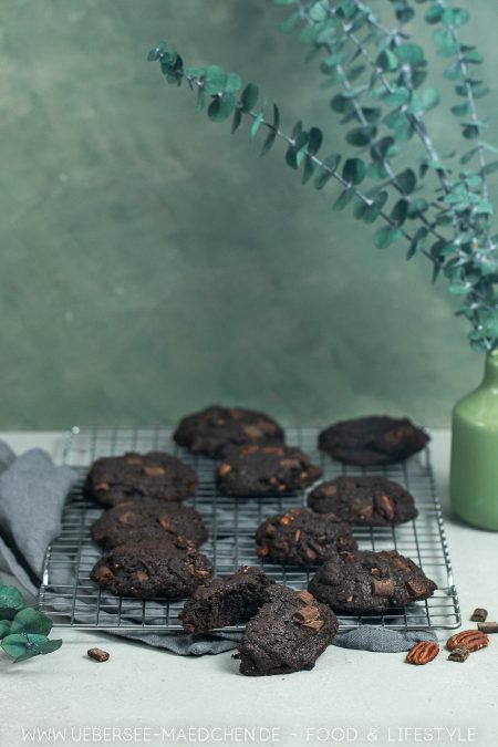 Cookies mit Schokolade und Pekannüssen Rezept