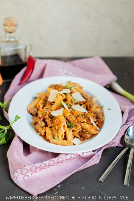 Jools Pasta nach Jamie Oliver Rezept mit Brät Staudensellerie Karotte von ÜberSee-Mädchen Foodblog vom Bodensee