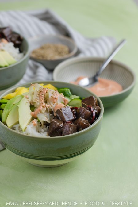 Poke-Bowl mit Thunfisch Sriracha-Mayo Rezept von ÜberSee-Mädchen Foodblog vom Bodensee