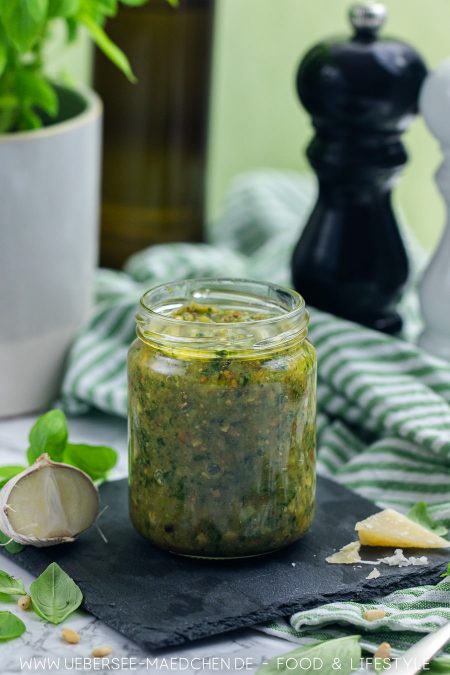 Grünes Pesto genovese selbstgemacht Rezept von ÜberSee-Mädchen Foodblog vom Bodensee