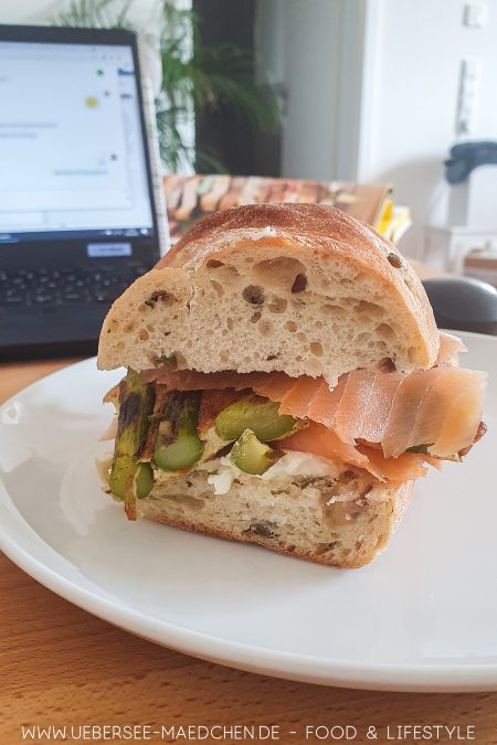 Frittata-Sandwich mit Spargel aus Ui