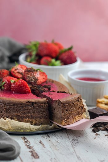 Schoko-Cheesecake mit Erdbeeren von ÜberSee-Mädchen Foodblog vom Bodensee
