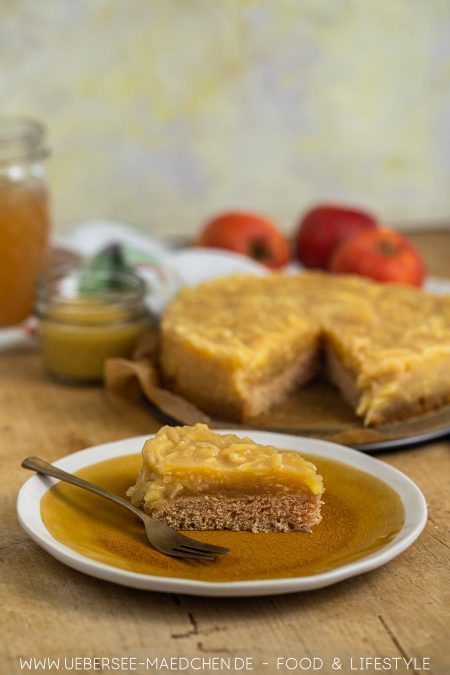 Apfelkuchen vegan mit Apfelsaft Rezept von ÜberSee-Mädchen Foodblog vom Bodensee