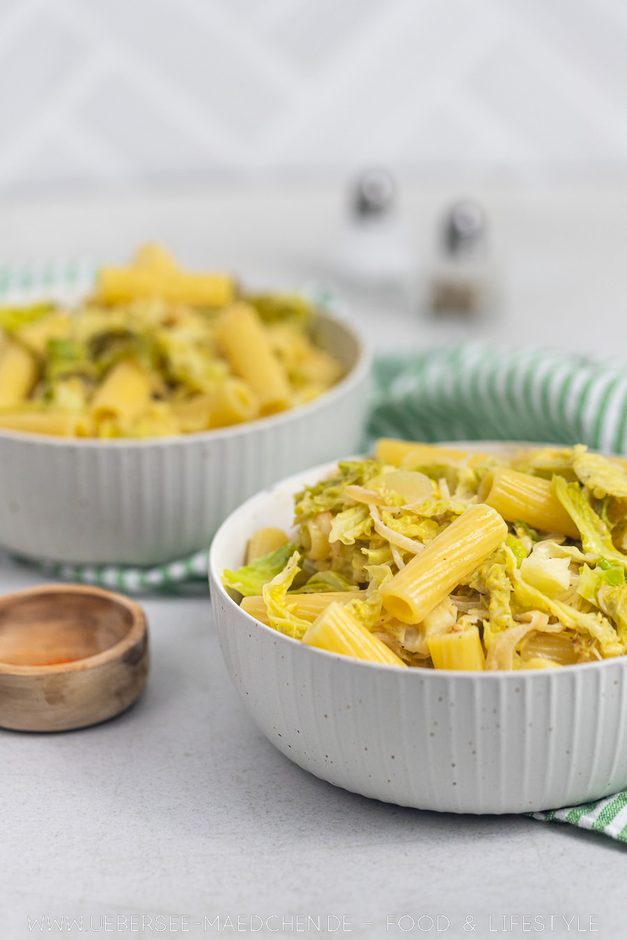 Schnelle leckere Wirsing-Nudeln aus 7 Zutaten | saisonal lecker!