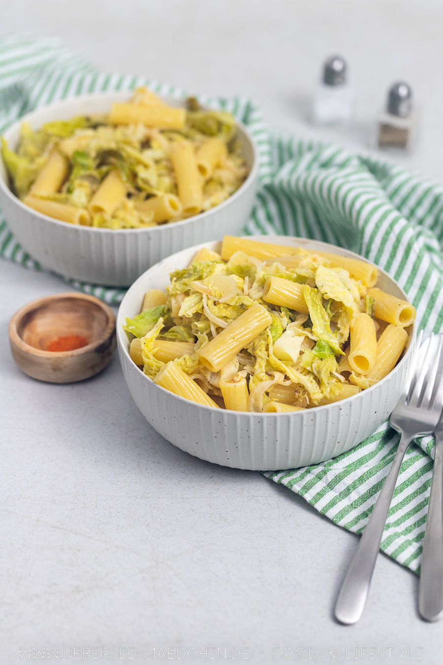 Schnelle leckere Wirsing-Nudeln aus 7 Zutaten | saisonal lecker!