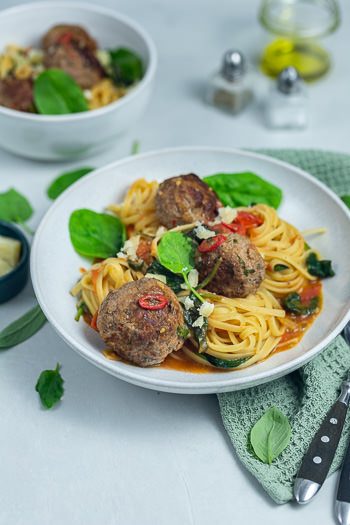 Spaghetti mit Hackbällchen Rezept von ÜberSee-Mädchen Foodblog vom Bodensee