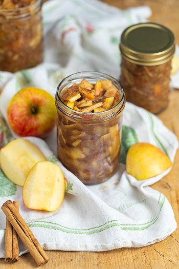 Apfelkompott einfach selbstgemacht Rezept von ÜberSee-Mädchen Foodblog vom Bodensee Titel