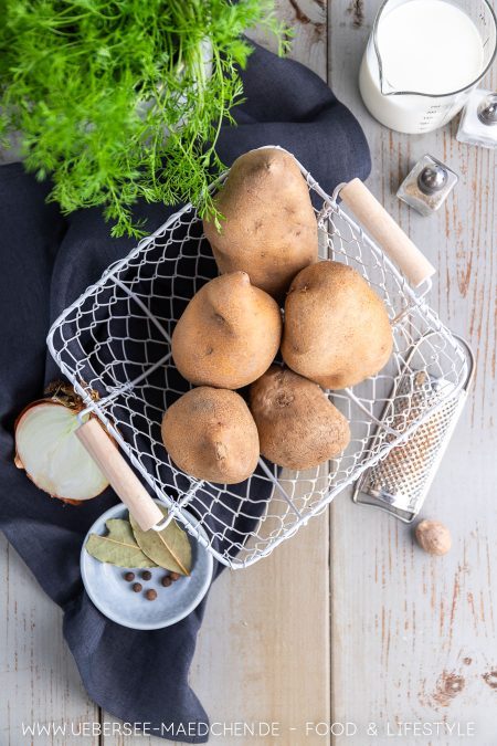 Zutaten für Fischkartoffeln mehligkochende Kartoffeln Milch für Püree