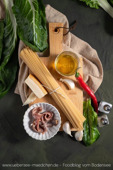7 Zutaten für 1 schnelles Abendessen mit Mangold Rezept