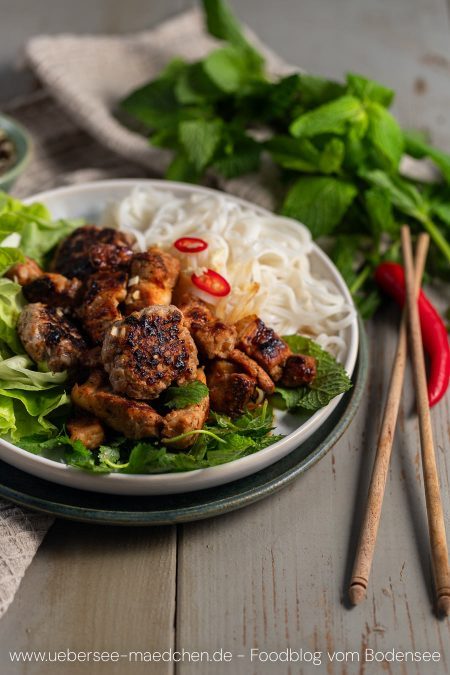 Bun cha Originalrezept aus Vietnam mit Schweinebauch Reisnudeln von ÜberSee-Mädchen Foodblog vom Bodensee