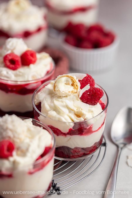 Raffaelo-Dessert Rezept mit Kokos Himbeeren von ÜberSee-Mädchen Foodblog vom Bodensee