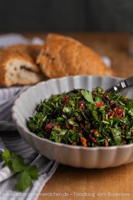 Salsa, Dip oder Salat? Tomaten Rucola Walnuss als Salat