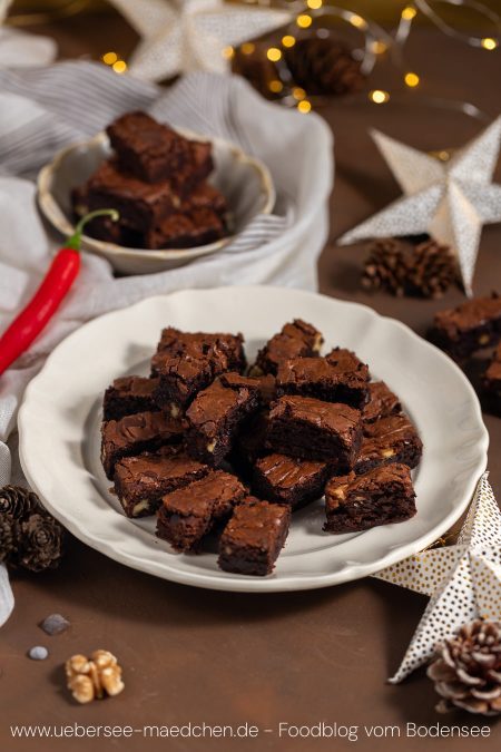 Brownie-Plätzchen mit Chili Rezept ohne Ausstechen von ÜberSee-Mädchen Foodblog vom Bodensee