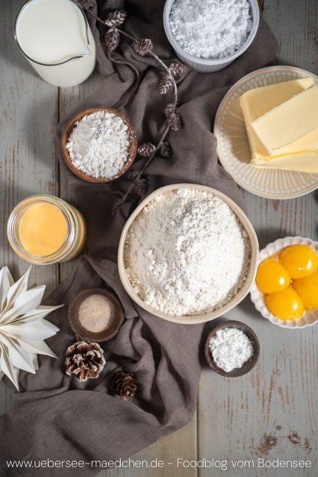 Zutaten für Plätzchen mit Eierlikör und Vanillepudding