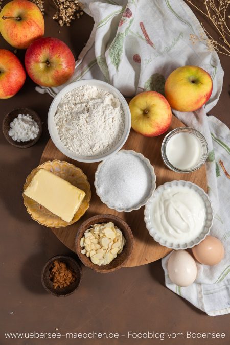 Alle Zutaten für französischen Apfelkuchen