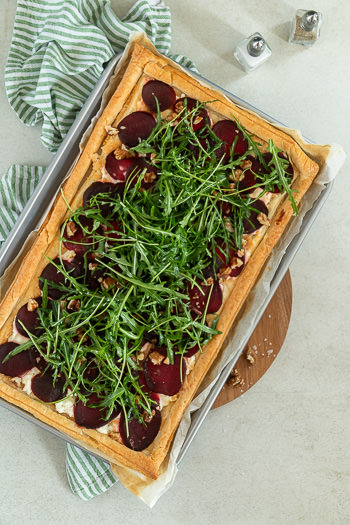 Rote-Bete-Tarte mit Ziegenkäse Blätterteig Rezept von ÜberSee-Mädchen Foodblog vom Bodensee