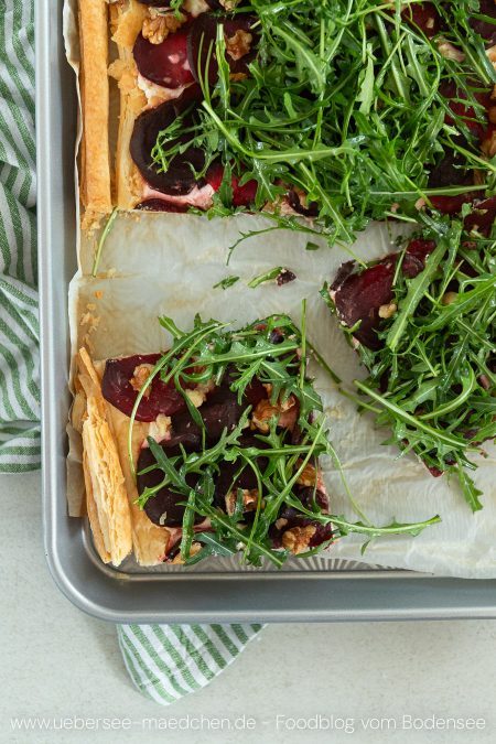 Rote-Bete-Tarte mit Ziegenkäse Blätterteig Rezept