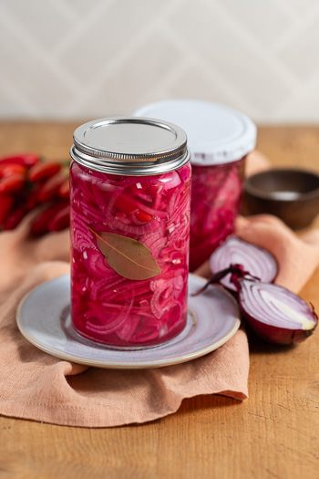Eingelegte rote Zwiebeln Samin Nosrat Rezept von ÜberSee-Mädchen Foodblog vom Bodensee