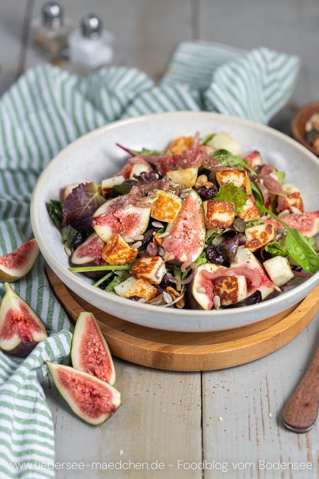 Rezept für Sommersalat mit Halloumi-Käse, Feigen und Nüssen