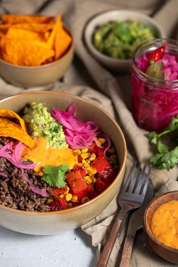 Taco-Bowl Rezept mit Mais Guacamole Hackfleisch von ÜberSee-Mädchen Foodblog vom Bodensee